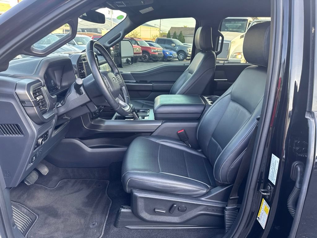 Used 2025 Ford F150 Lariat w/ Equipment Group 501A Mid AWD/4WD image 10