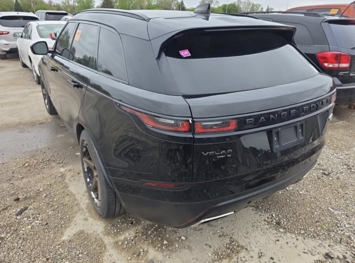 Used 2018 Land Rover Range Rover Velar R-Dynamic SE AWD/4WD image 3
