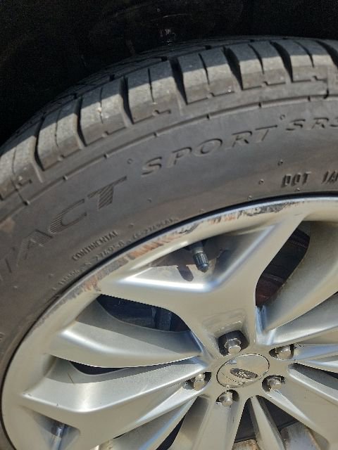 Used 2013 Ford Taurus Limited FWD image 11