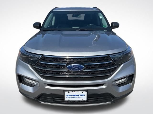Used 2022 Ford Explorer XLT w/ Equipment Group 202A image 9