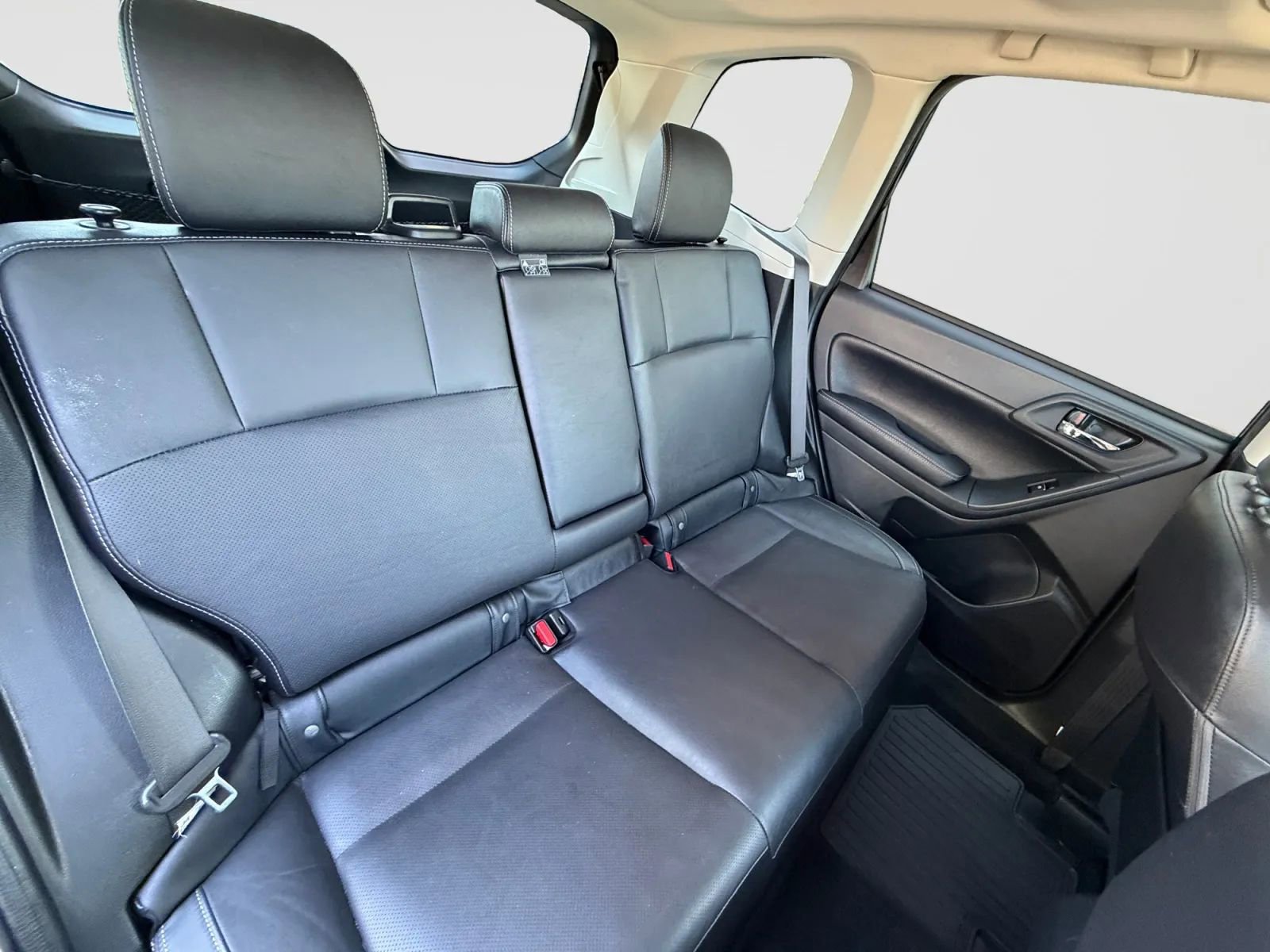 Used 2018 Subaru Forester 2.5i Limited AWD/4WD image 18