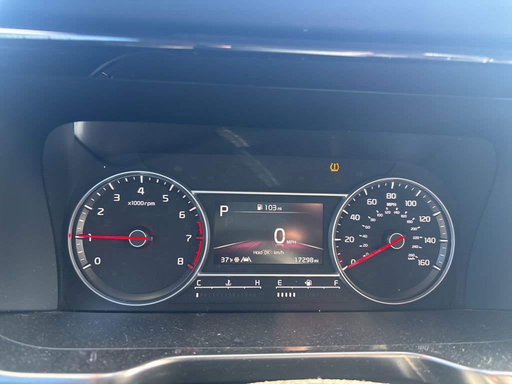 Certified 2023 Kia Sorento LX image 9