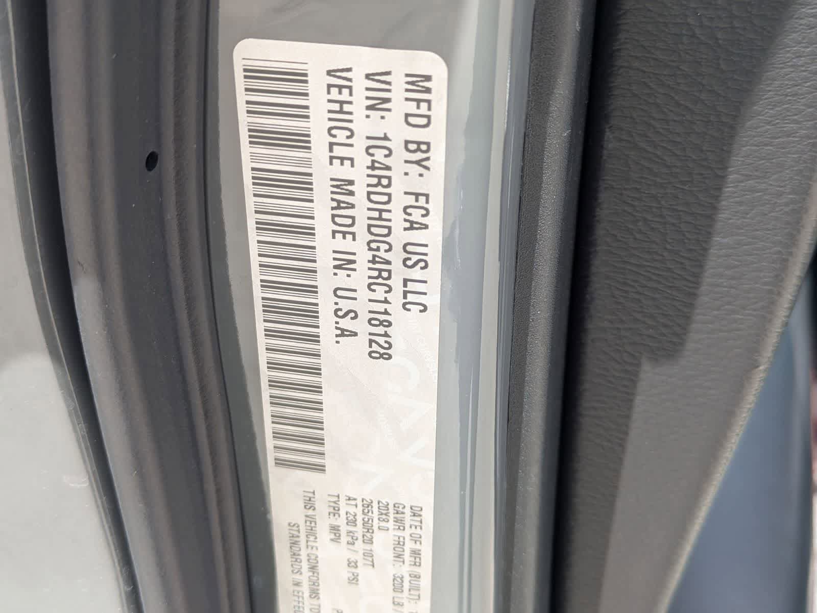 Used 2024 Dodge Durango GT RWD image 11