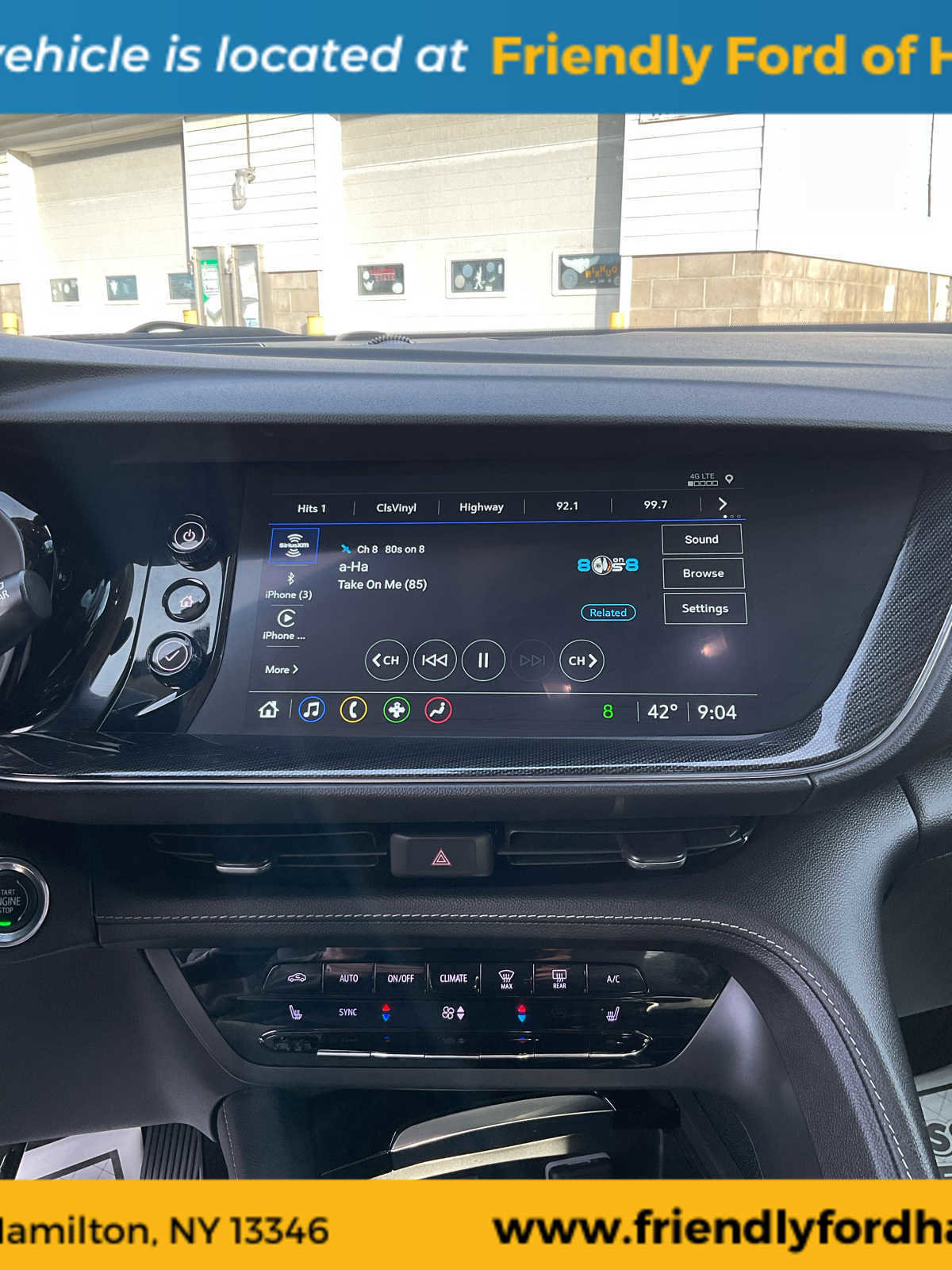 Used 2023 Buick Envision Essence image 24