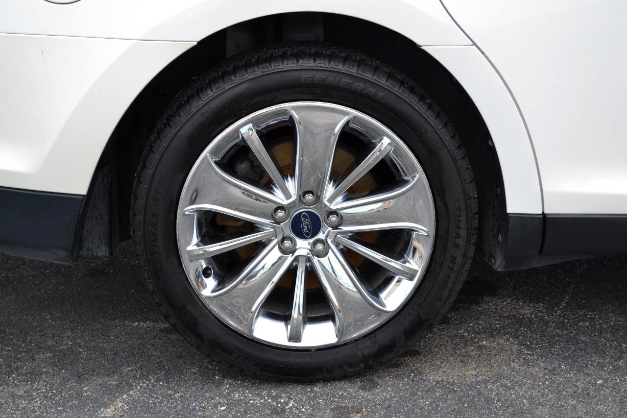 Used 2010 Ford Taurus Limited AWD/4WD image 61