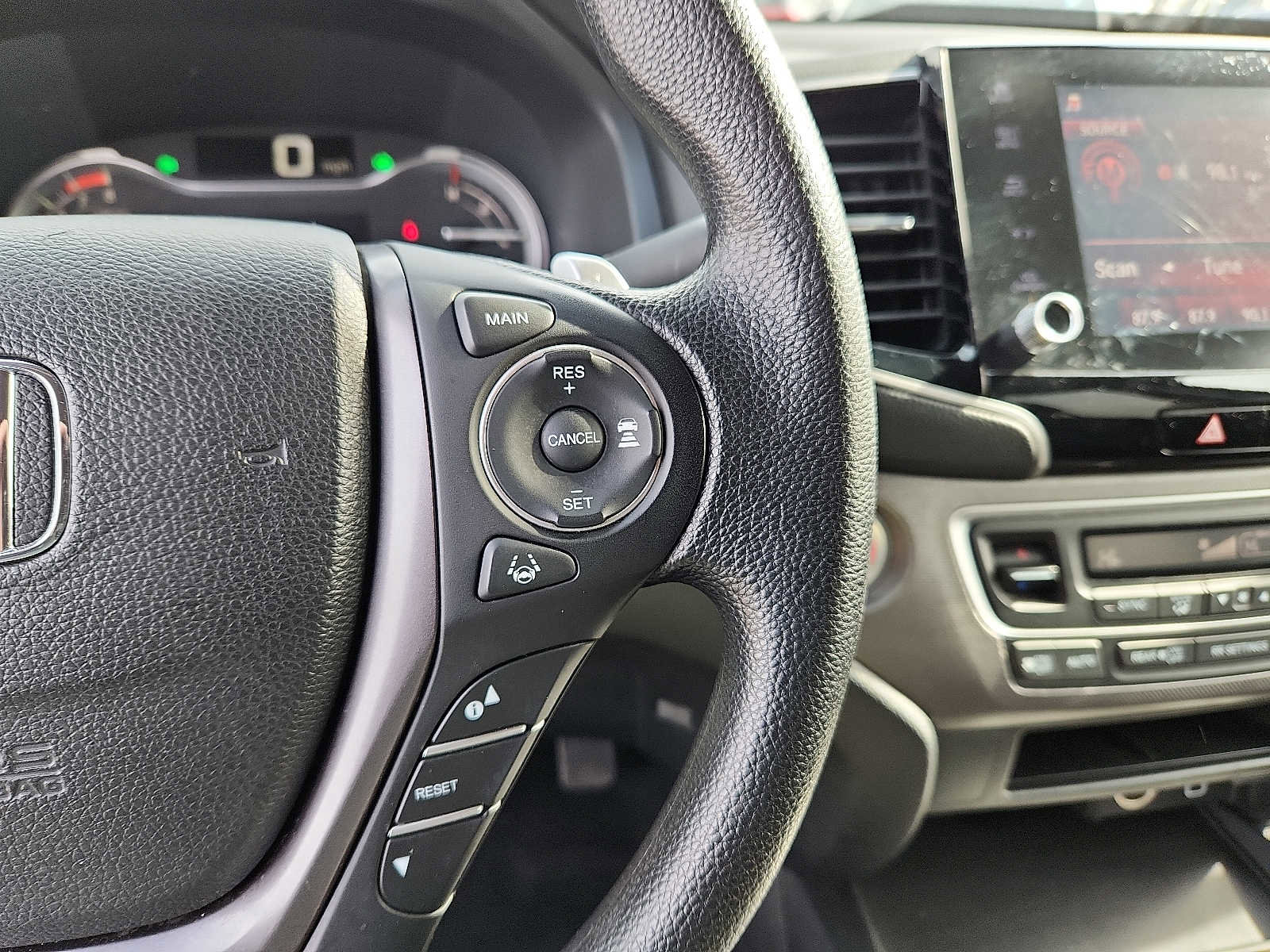 Certified 2021 Honda Ridgeline Sport image 21