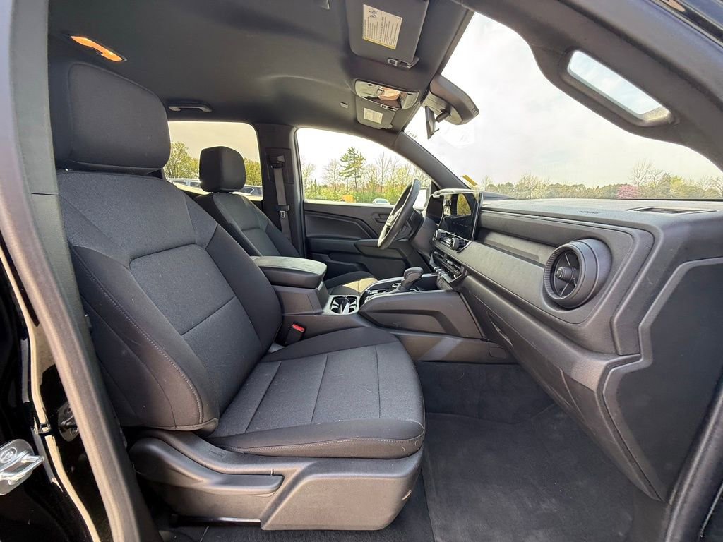Used 2024 Chevrolet Colorado Trail Boss w/ Advanced Trailering Package AWD/4WD image 34