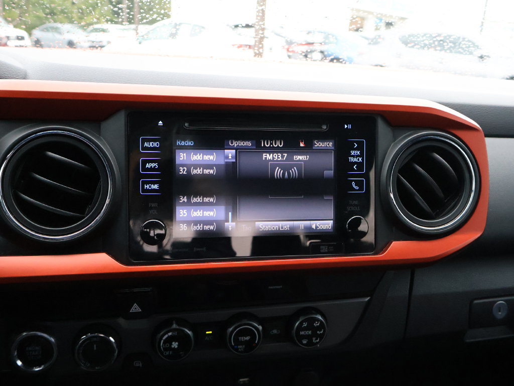Used 2016 Toyota Tacoma TRD Off-Road w/ Towing Package AWD/4WD image 19