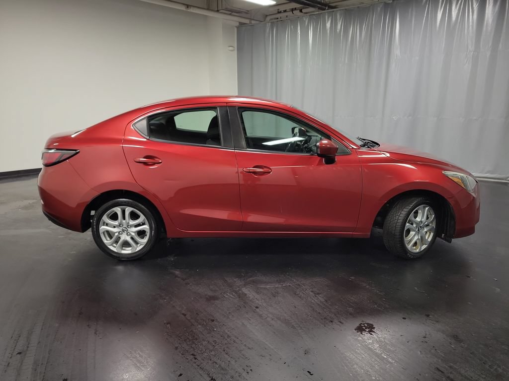 Used 2017 Toyota Yaris iA FWD image 9
