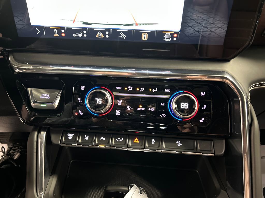 Used 2025 GMC Sierra 2500 Denali Ultimate AWD/4WD image 19