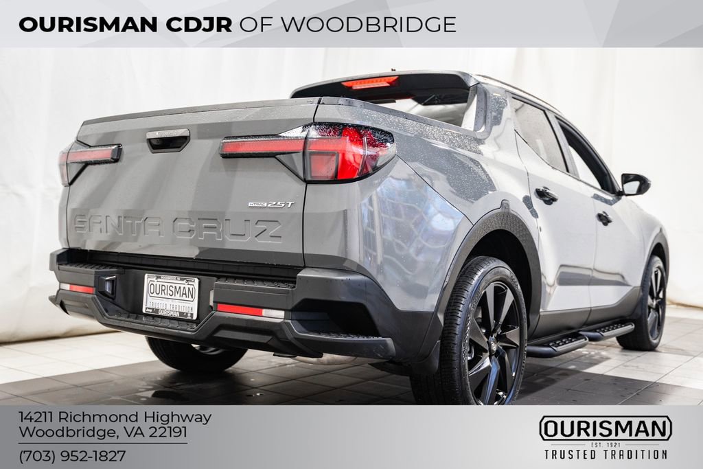 Used 2024 Hyundai Santa Cruz Night image 5