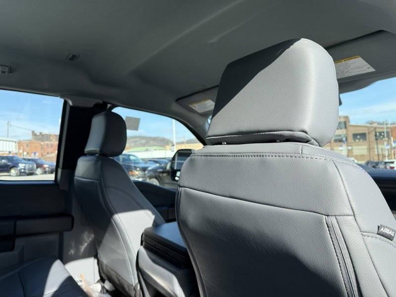 New 2025 Ford F250 XL w/ XL Off-Road Package image 14
