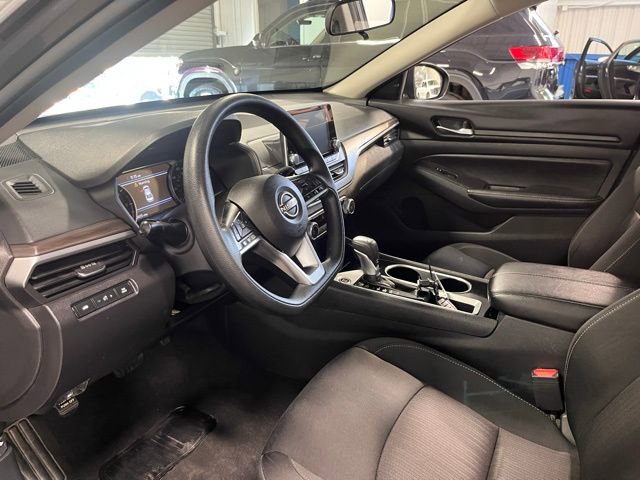 Used 2024 Nissan Altima 2.5 SV image 22