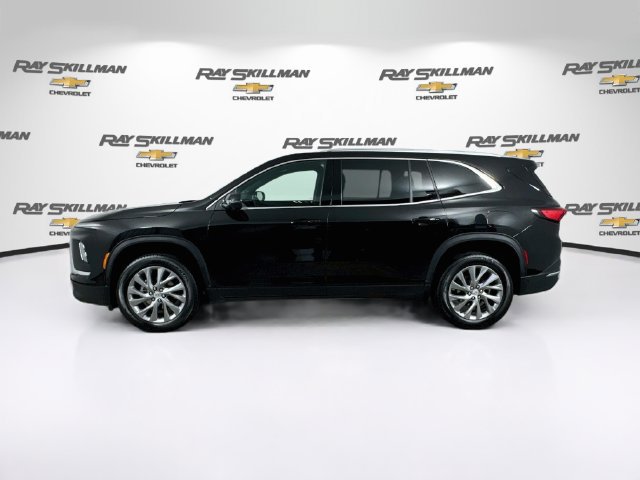 Used 2025 Buick Enclave Preferred FWD image 4
