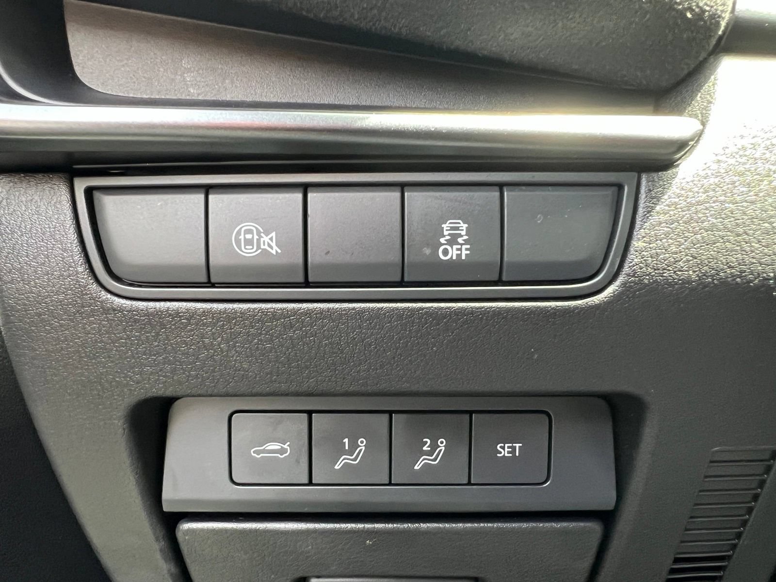 Used 2024 MAZDA MAZDA3 s AWD/4WD image 32