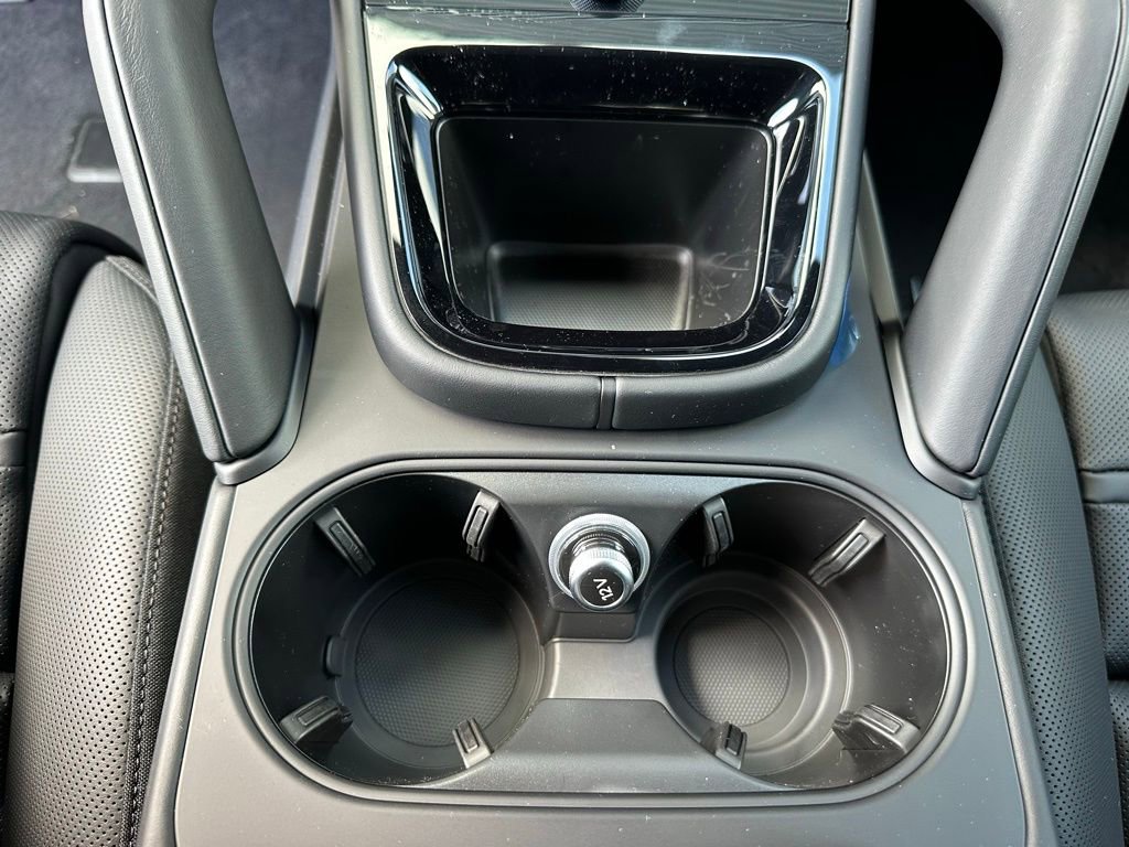 Used 2025 Porsche Cayenne S image 21
