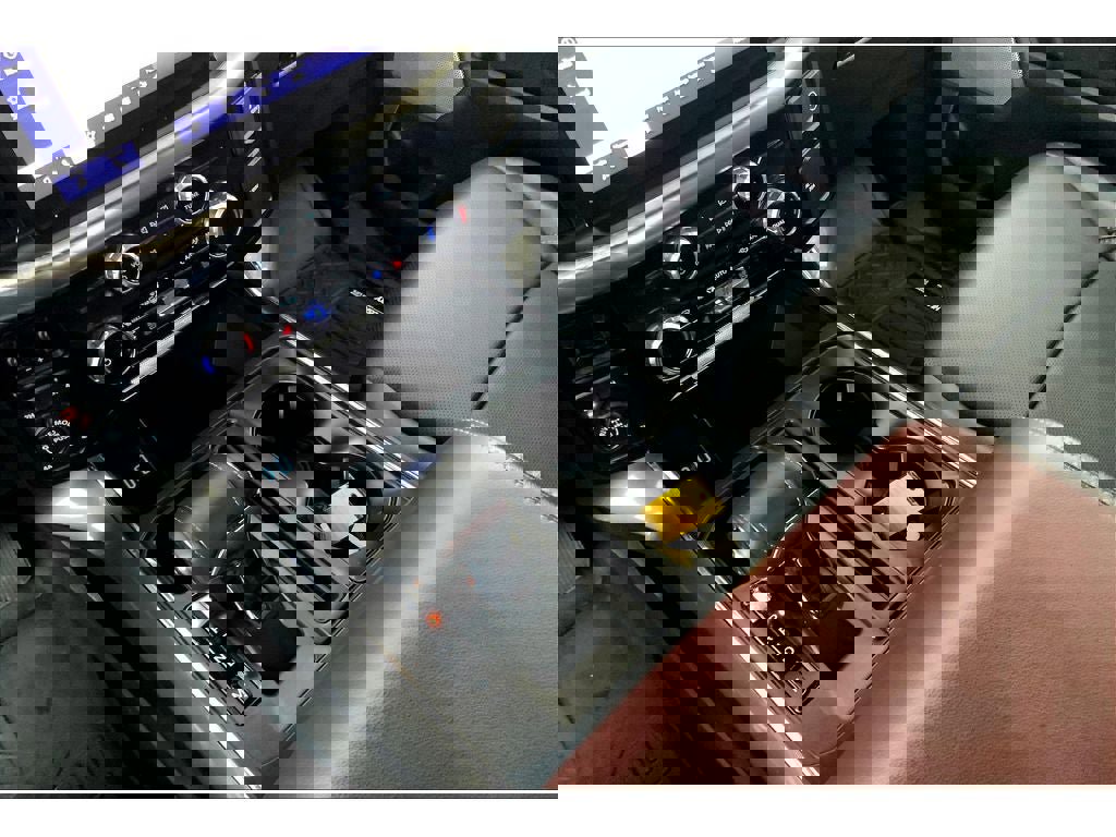 Used 2023 Ford F150 Lariat image 19