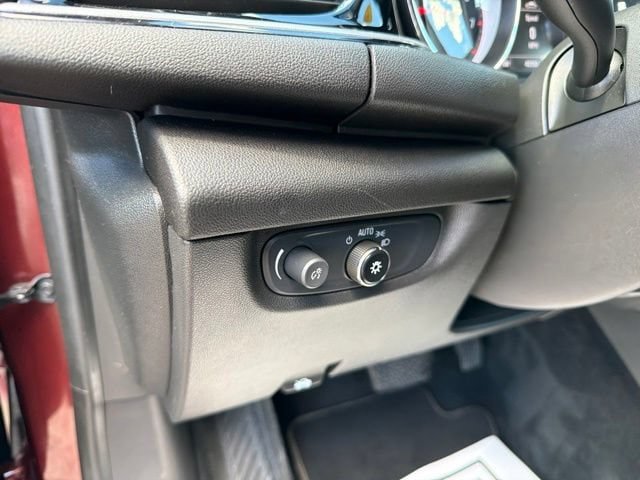 Used 2019 Buick Regal Preferred FWD image 12