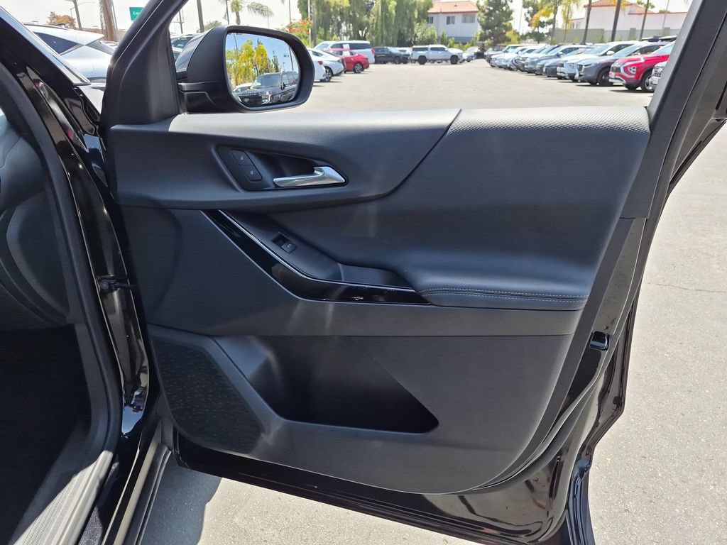Used 2025 Chevrolet Equinox LT AWD/4WD image 33