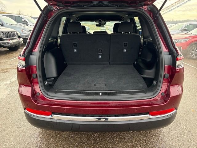 Used 2025 Jeep Grand Cherokee Laredo video 3