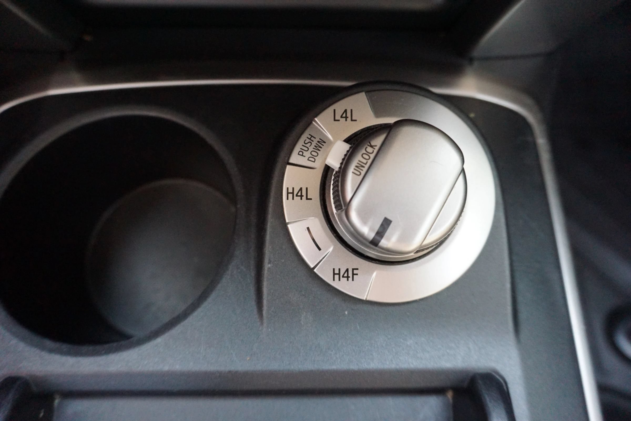 Used 2016 Toyota 4Runner Limited AWD/4WD image 32