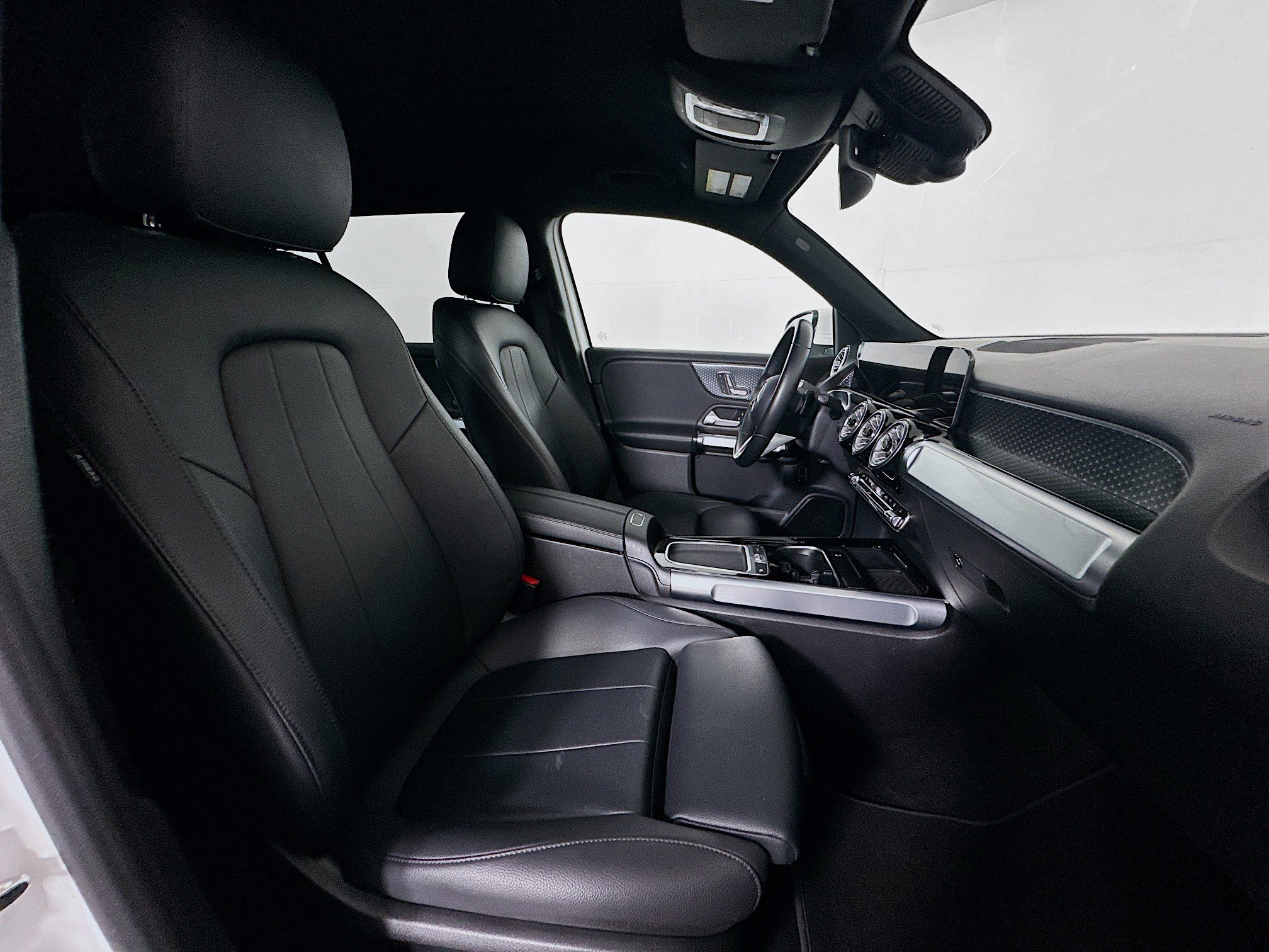 Used 2024 Mercedes-Benz EQB 250+ image 31