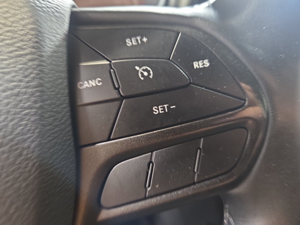 Used 2019 Jeep Cherokee Trailhawk w/ Cold Weather Group AWD/4WD image 21