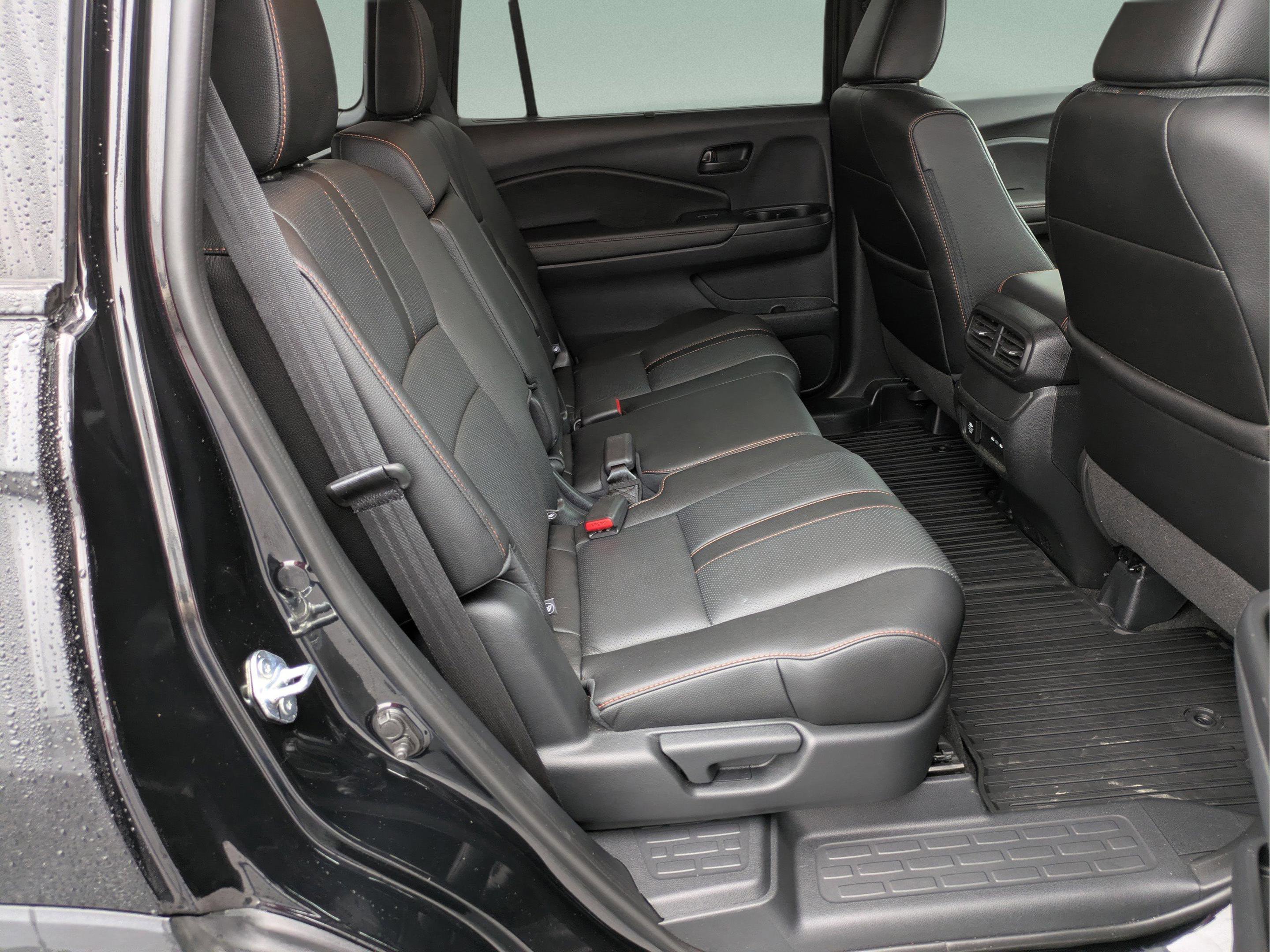 Used 2025 Honda Passport TrailSport image 13