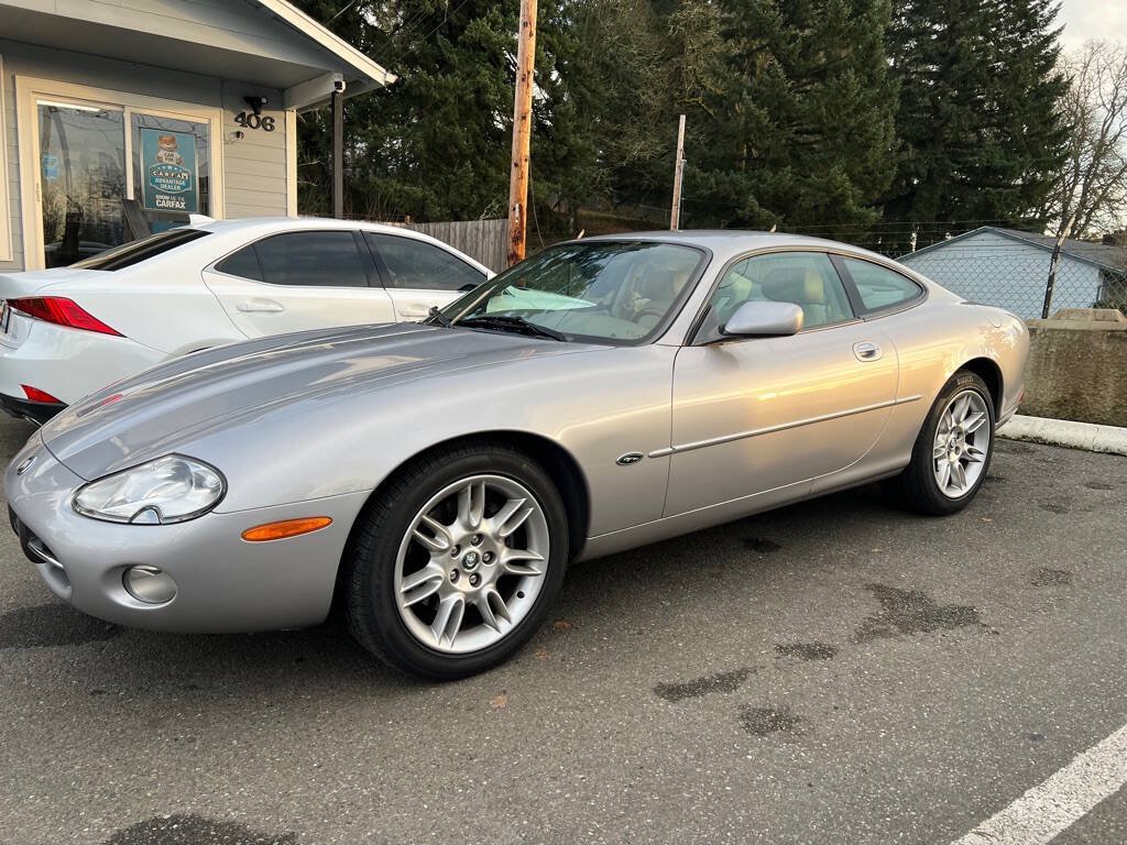 Used 2001 Jaguar XK8 Coupe RWD image 4