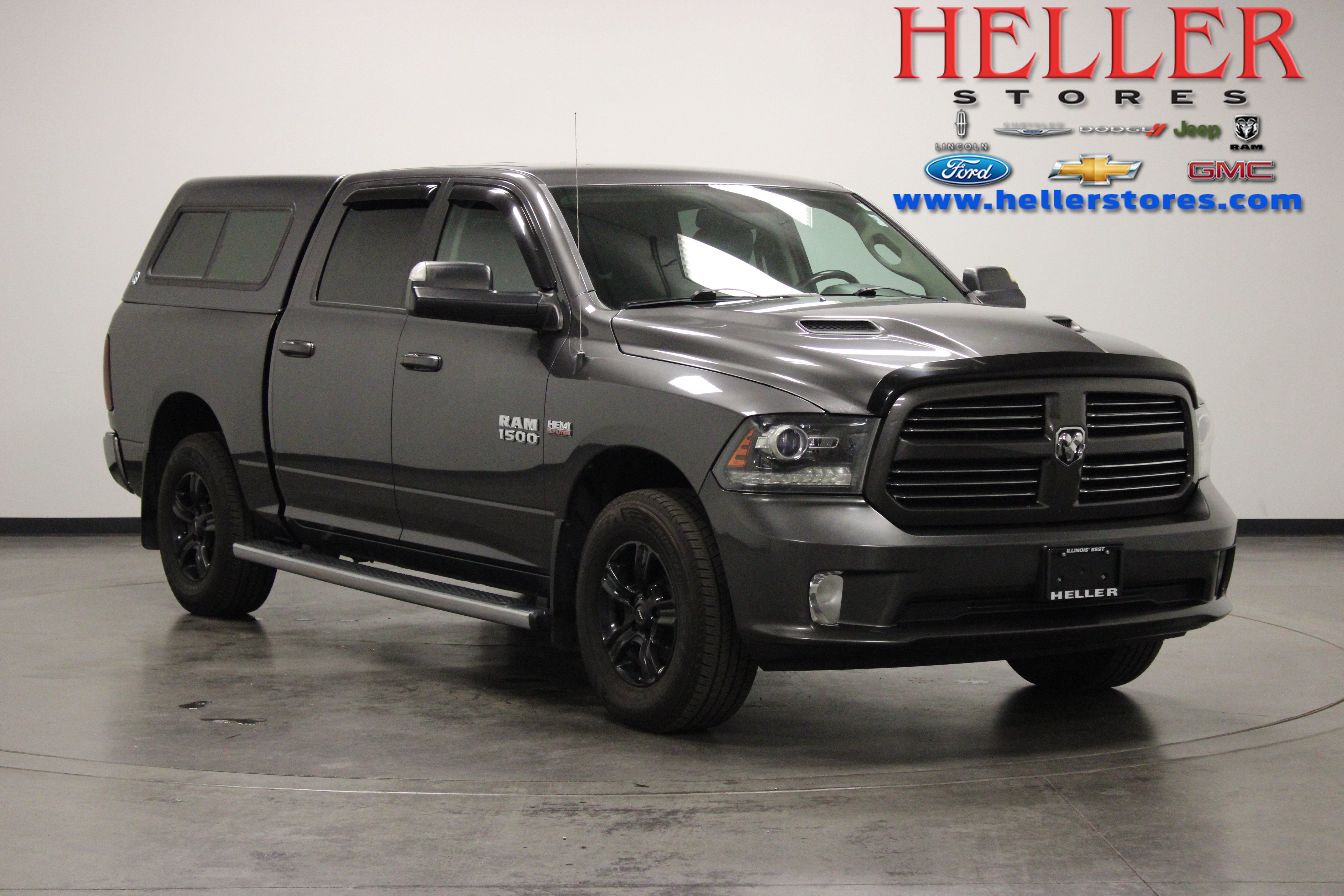 Used 2016 RAM 1500 Sport RWD image 1