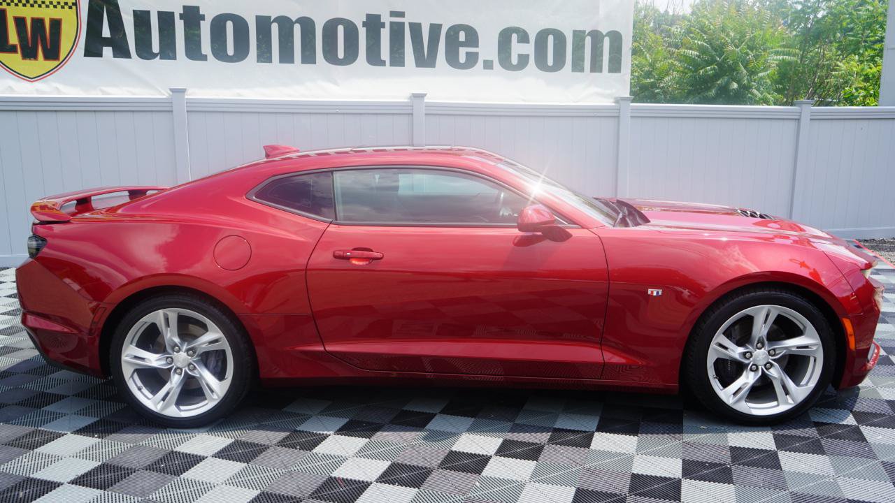 Used 2022 Chevrolet Camaro SS RWD image 5