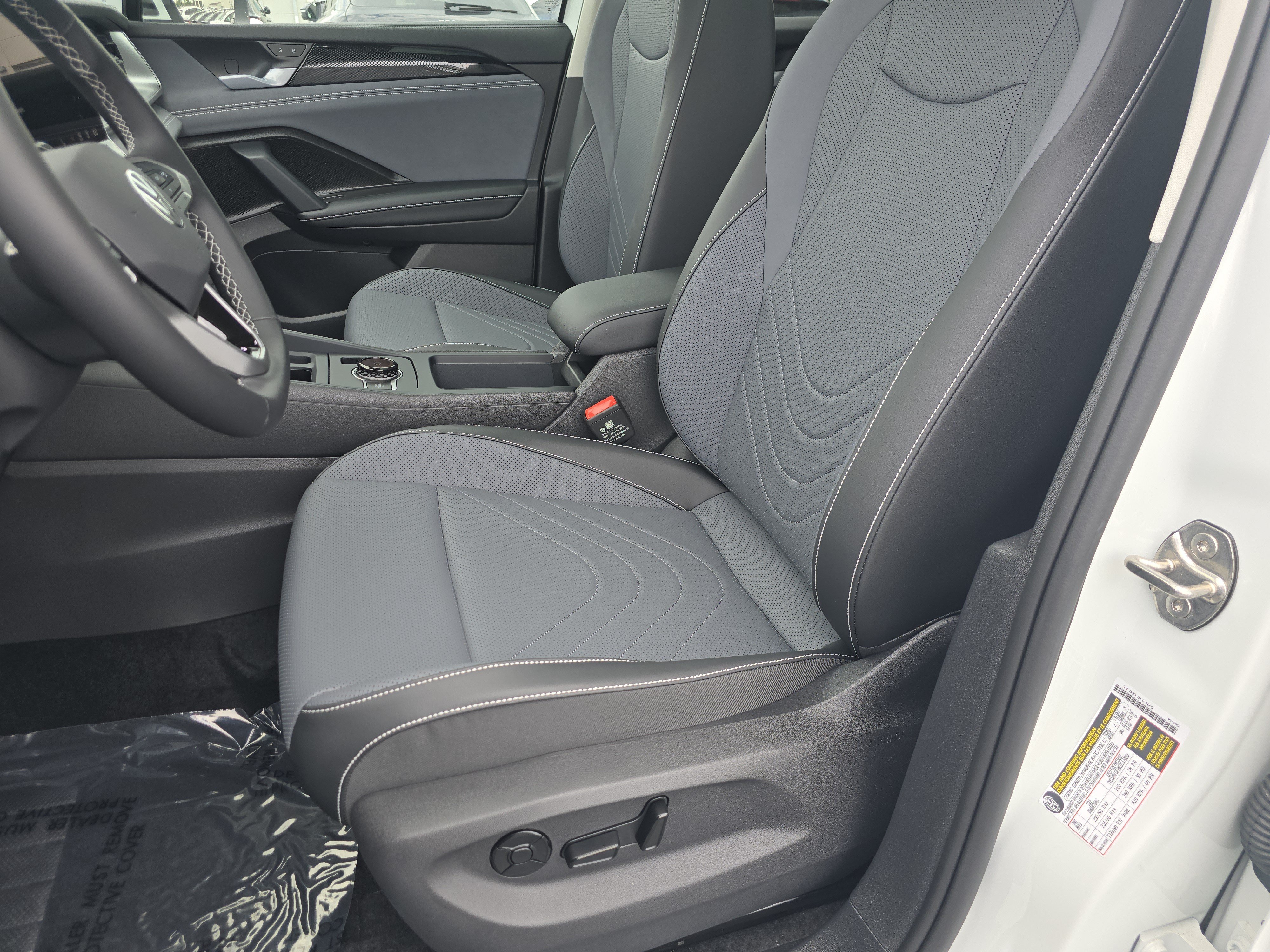 New 2026 Volkswagen Tiguan SE AWD/4WD image 20