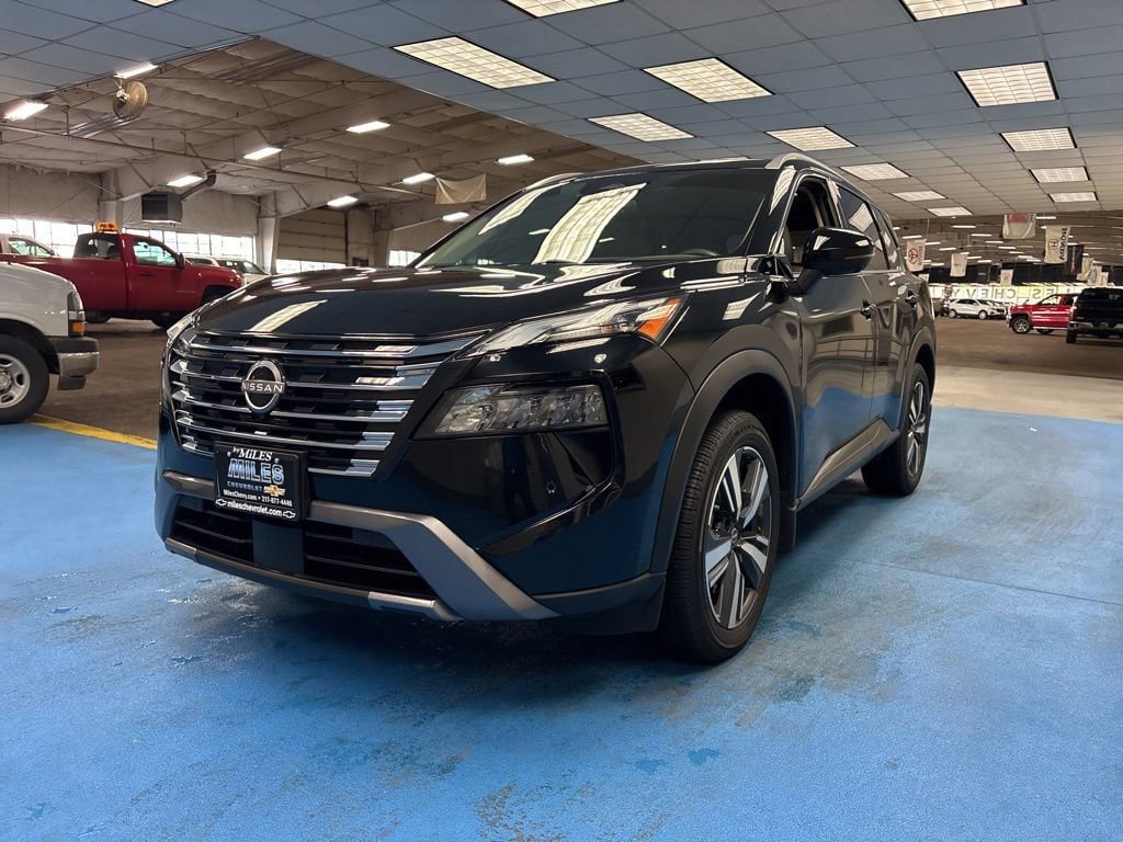 Used 2024 Nissan Rogue SL image 12