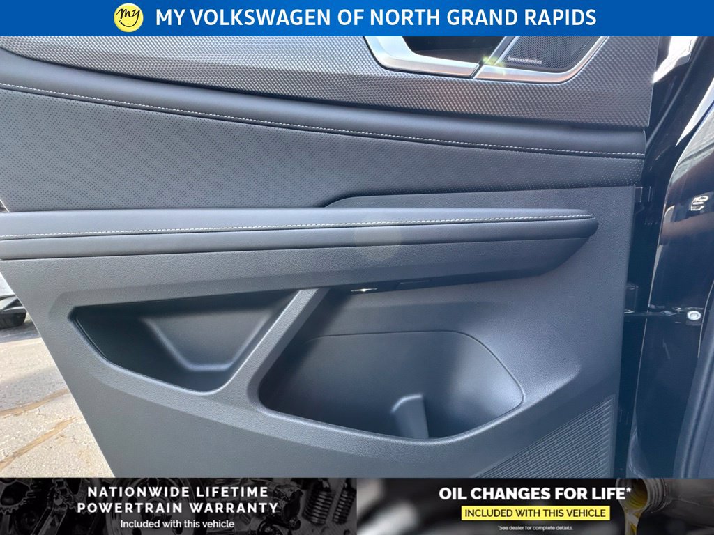 New 2026 Volkswagen Atlas Cross Sport SEL Premium R-Line AWD/4WD image 19