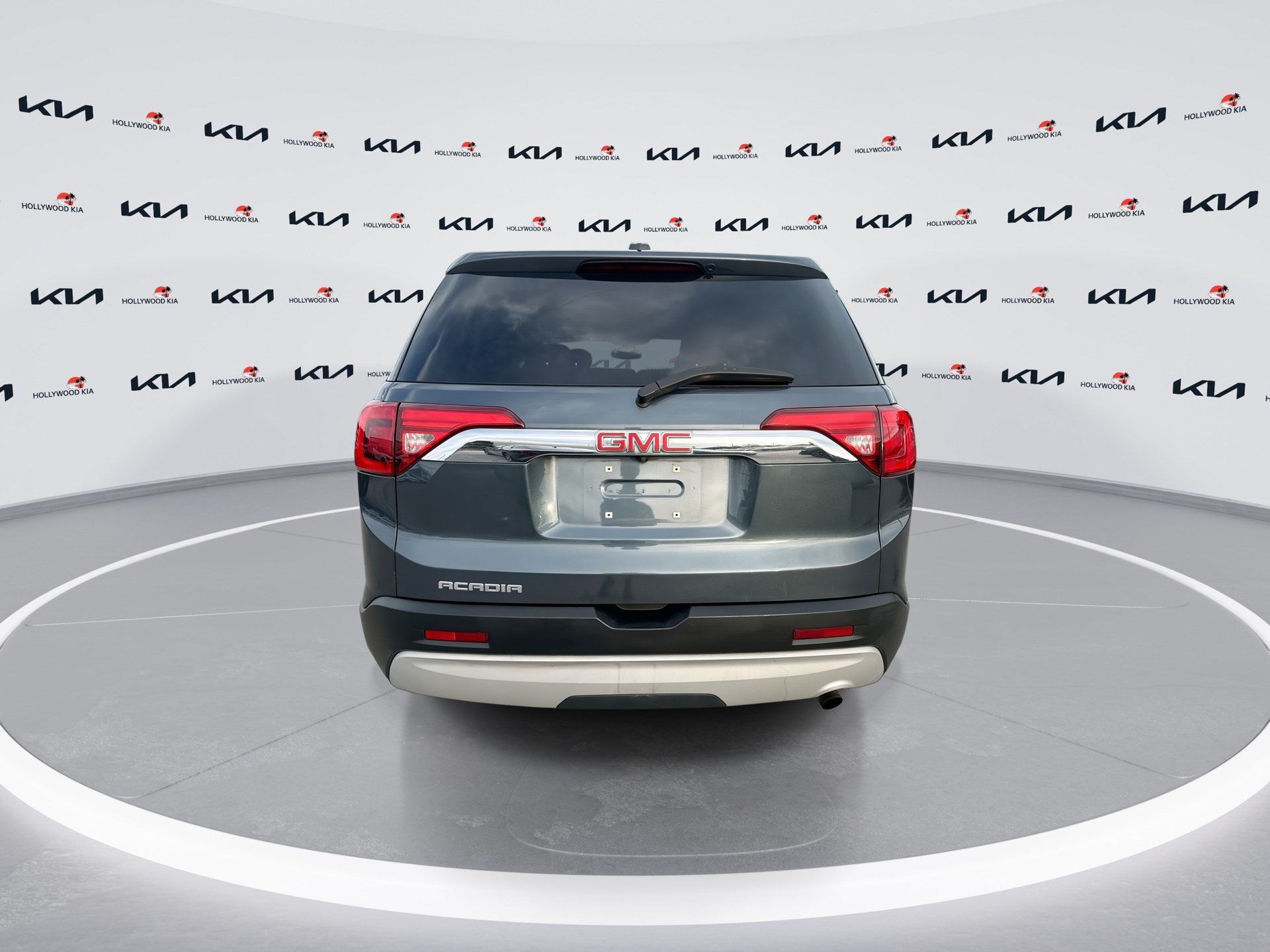Used 2019 GMC Acadia SLE FWD image 7