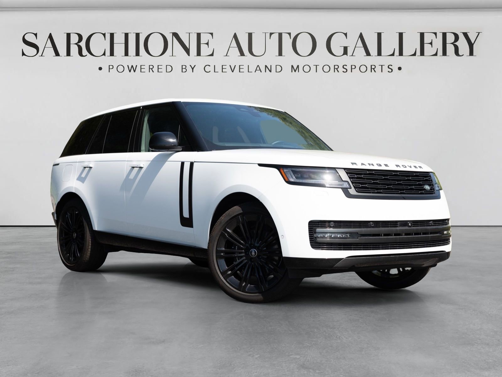 Used 2025 Land Rover Range Rover SE AWD/4WD image 9
