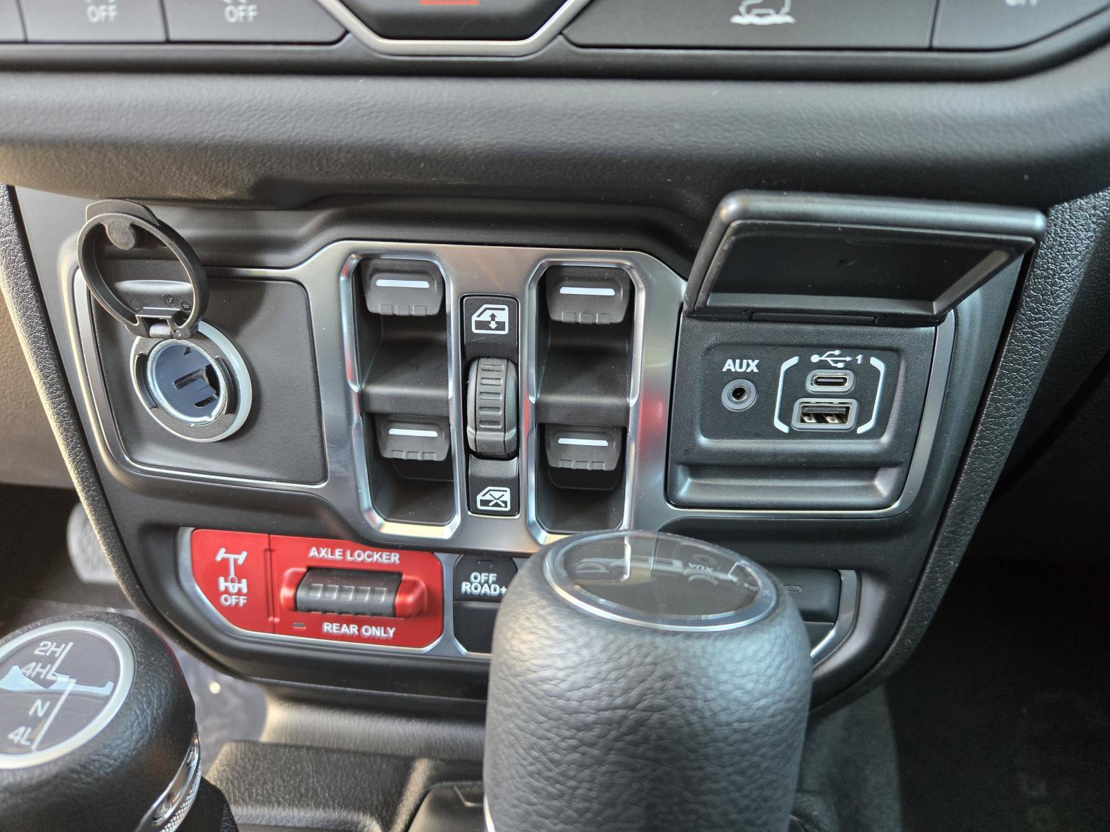 New 2026 Jeep Gladiator Mojave AWD/4WD image 14