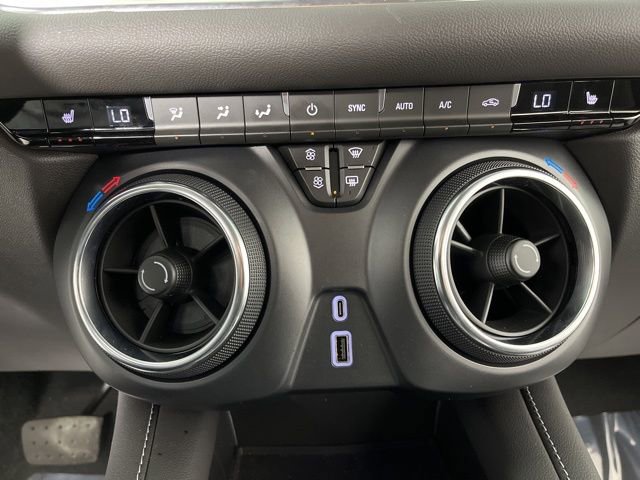 Used 2024 Chevrolet Blazer LT image 27