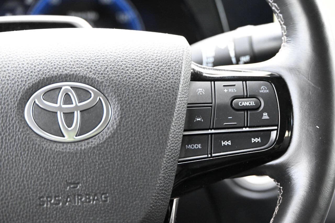 Used 2024 Toyota Mirai w/ Advanced Technology Package RWD image 17
