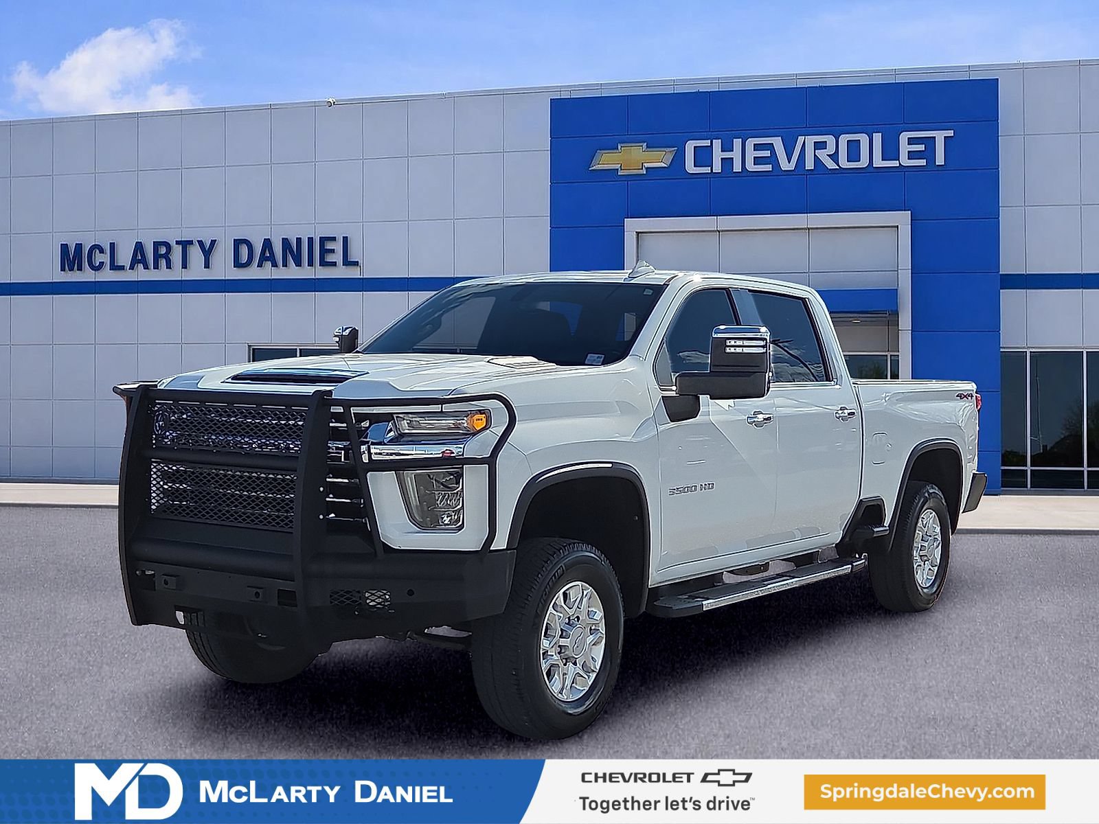 Used 2020 Chevrolet Silverado 3500 LTZ AWD/4WD image 2