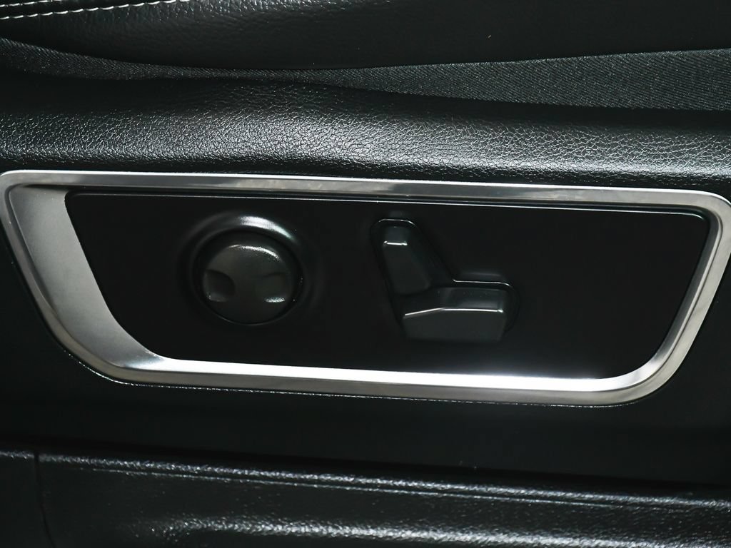 Used 2026 RAM 1500 Laramie AWD/4WD image 50