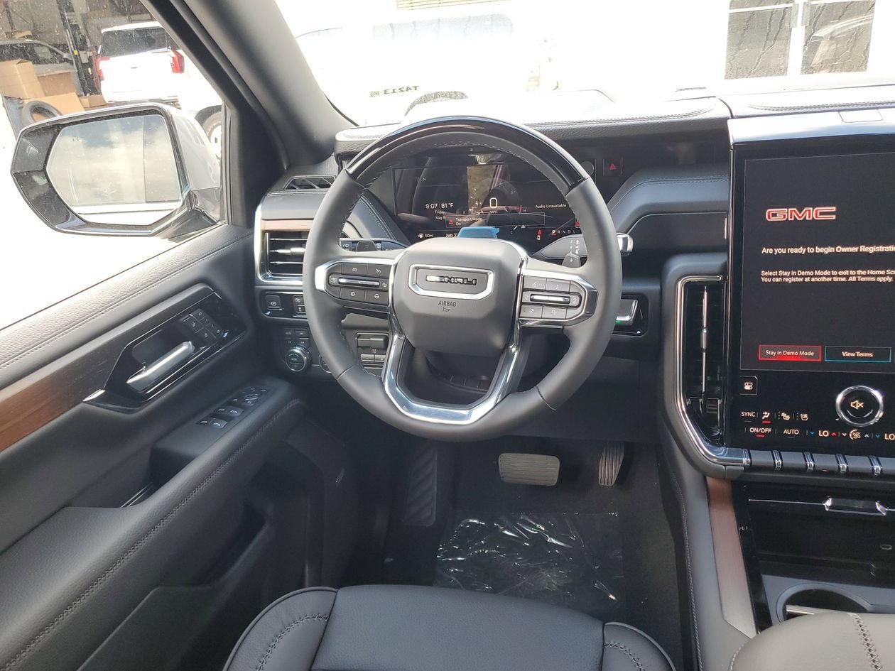 New 2026 GMC Yukon XL Denali w/ Denali Reserve Package AWD/4WD image 13
