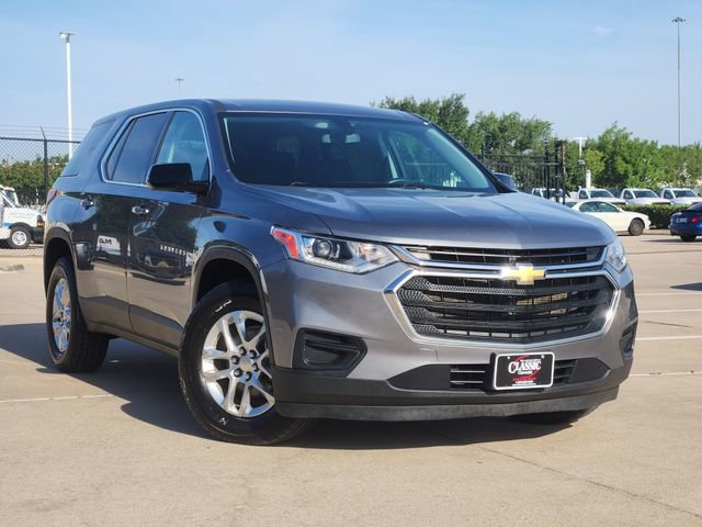 Used 2020 Chevrolet Traverse LS FWD image 2
