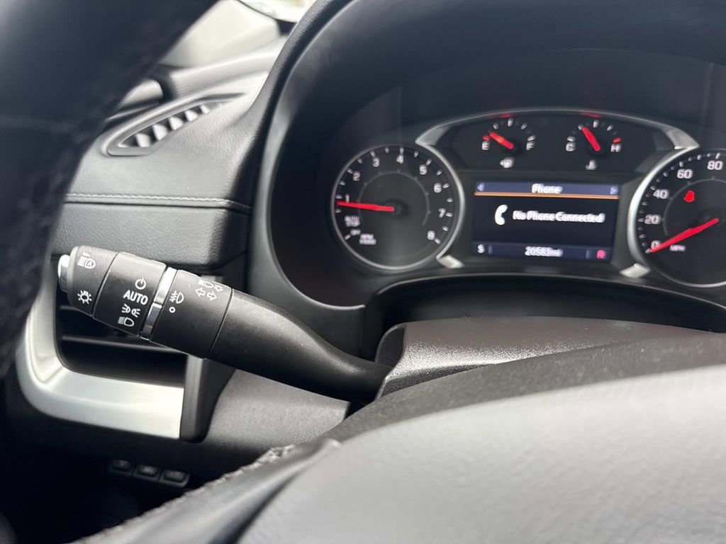 Used 2024 GMC Terrain SLT w/ Infotainment Package II image 36