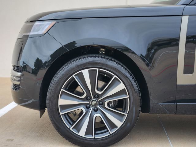 Used 2024 Land Rover Range Rover Long Wheelbase SE AWD/4WD image 9