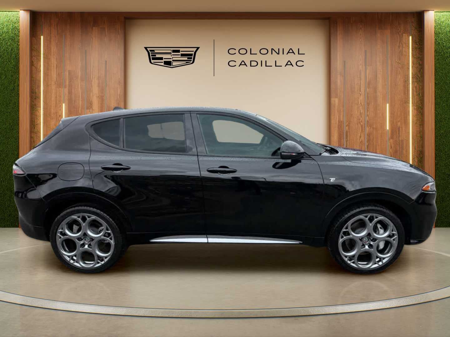 Used 2024 Alfa Romeo Tonale Ti AWD/4WD image 8