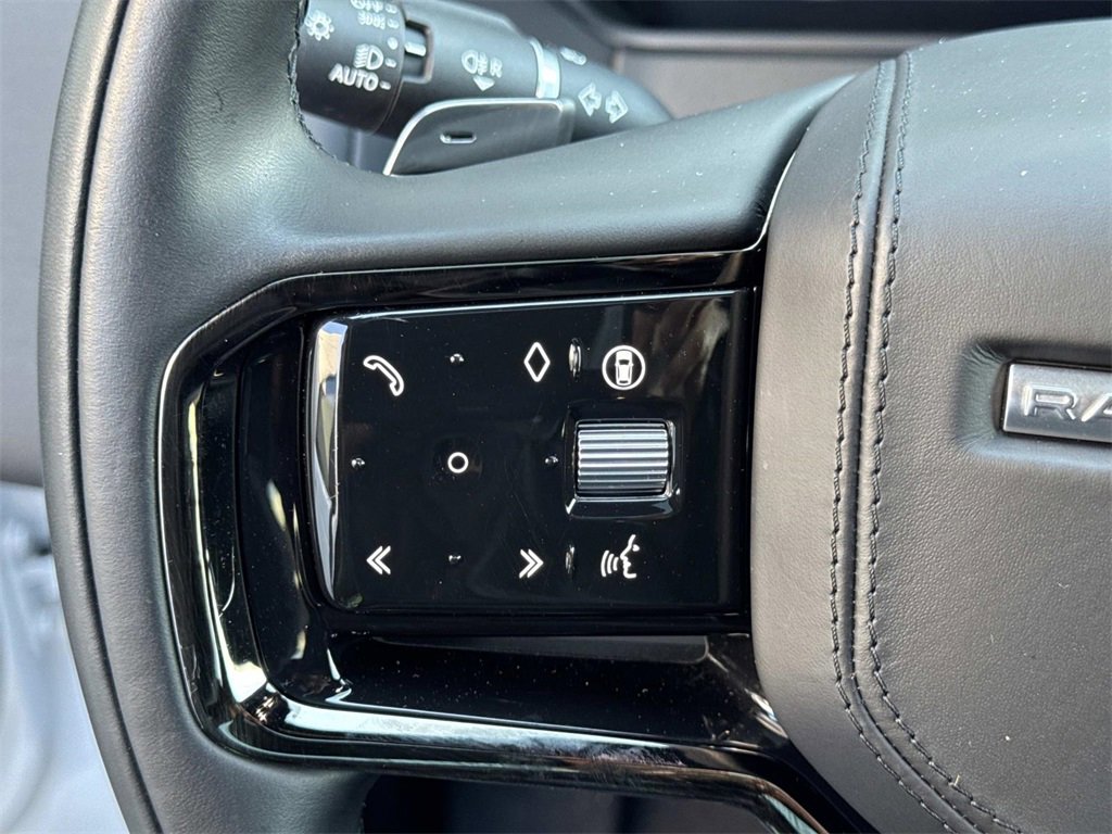 Certified 2025 Land Rover Range Rover Velar S image 25
