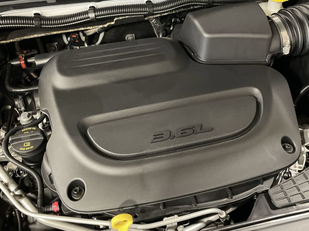 Used 2024 Chrysler Voyager LX FWD image 27