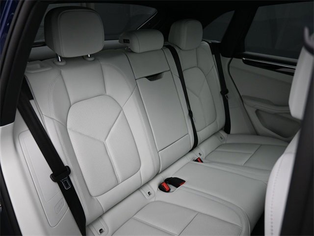 New 2026 Porsche Macan image 21