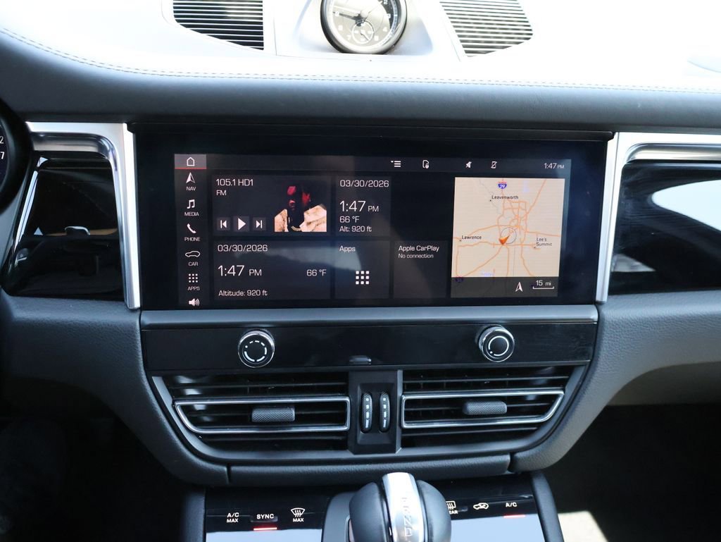 Used 2022 Porsche Macan S image 23